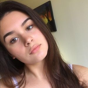 Meet your Posher, Cristiana